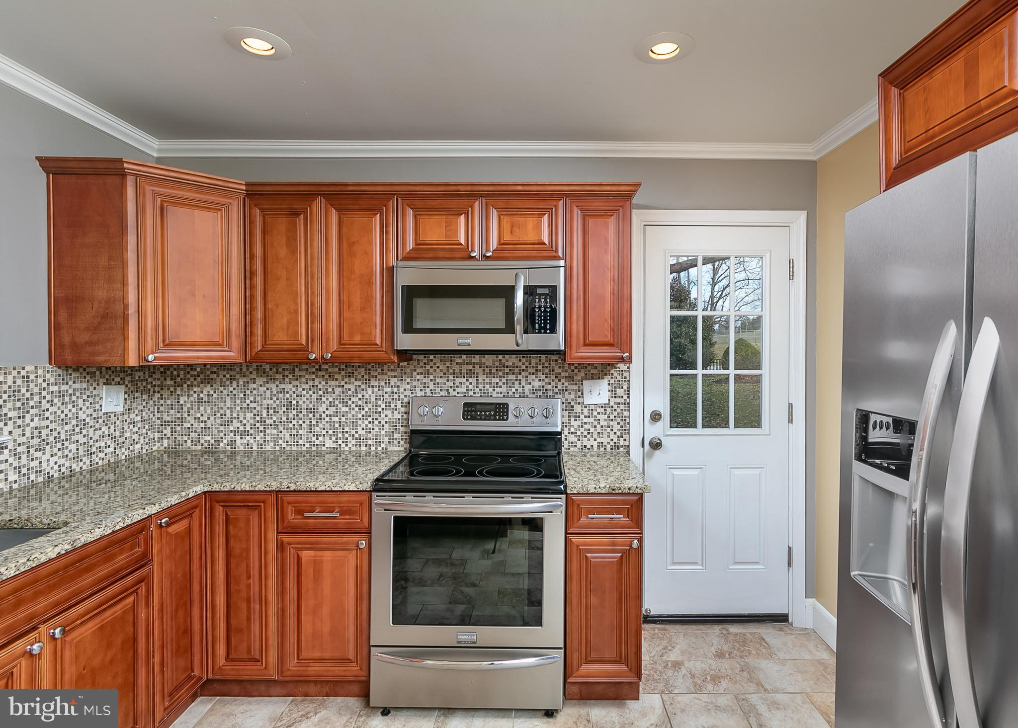 6704 Canongate Road Baltimore, MD 21239 - Photo 13 of 36