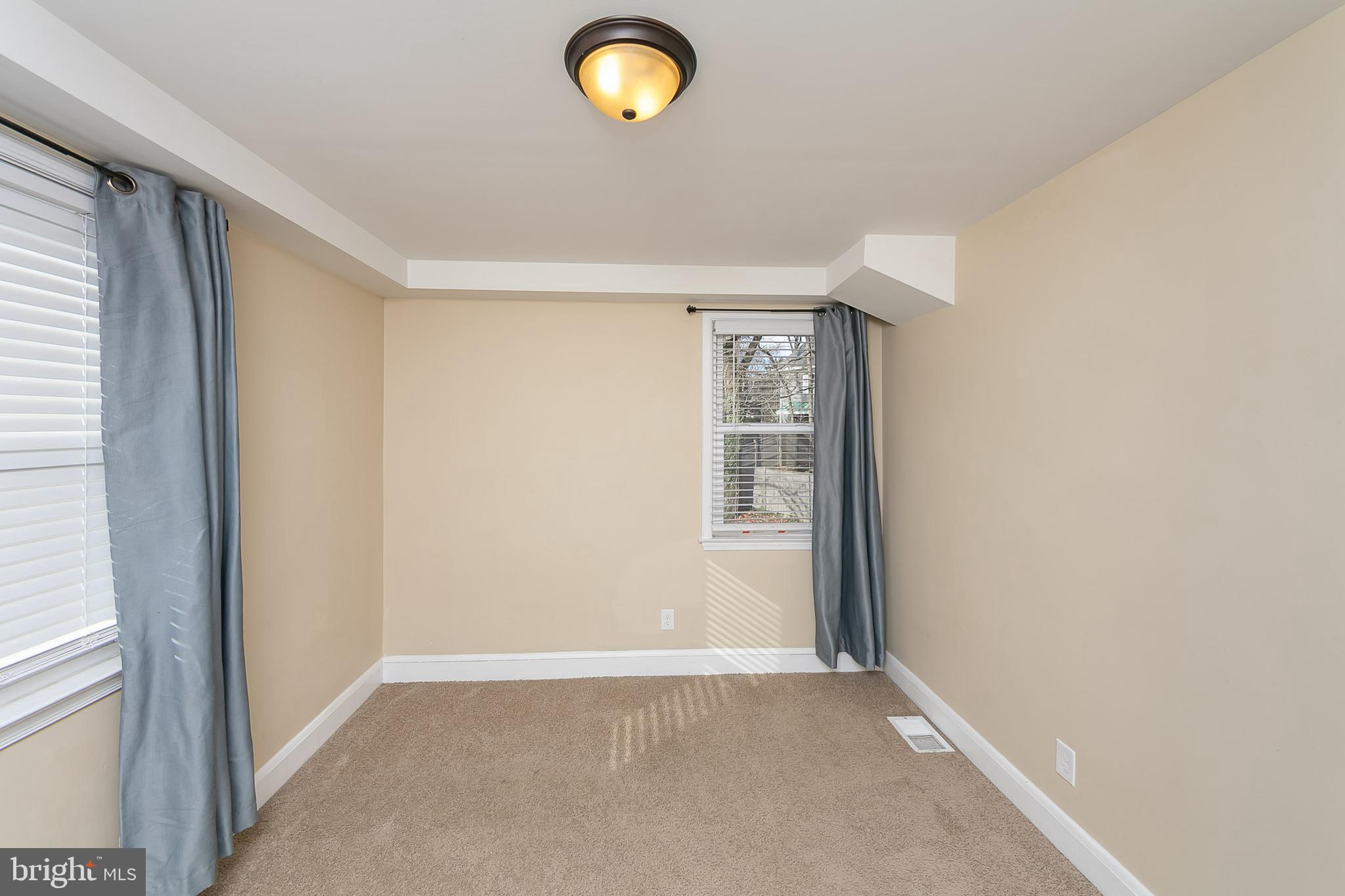 6704 Canongate Road Baltimore, MD 21239 - Photo 20 of 36