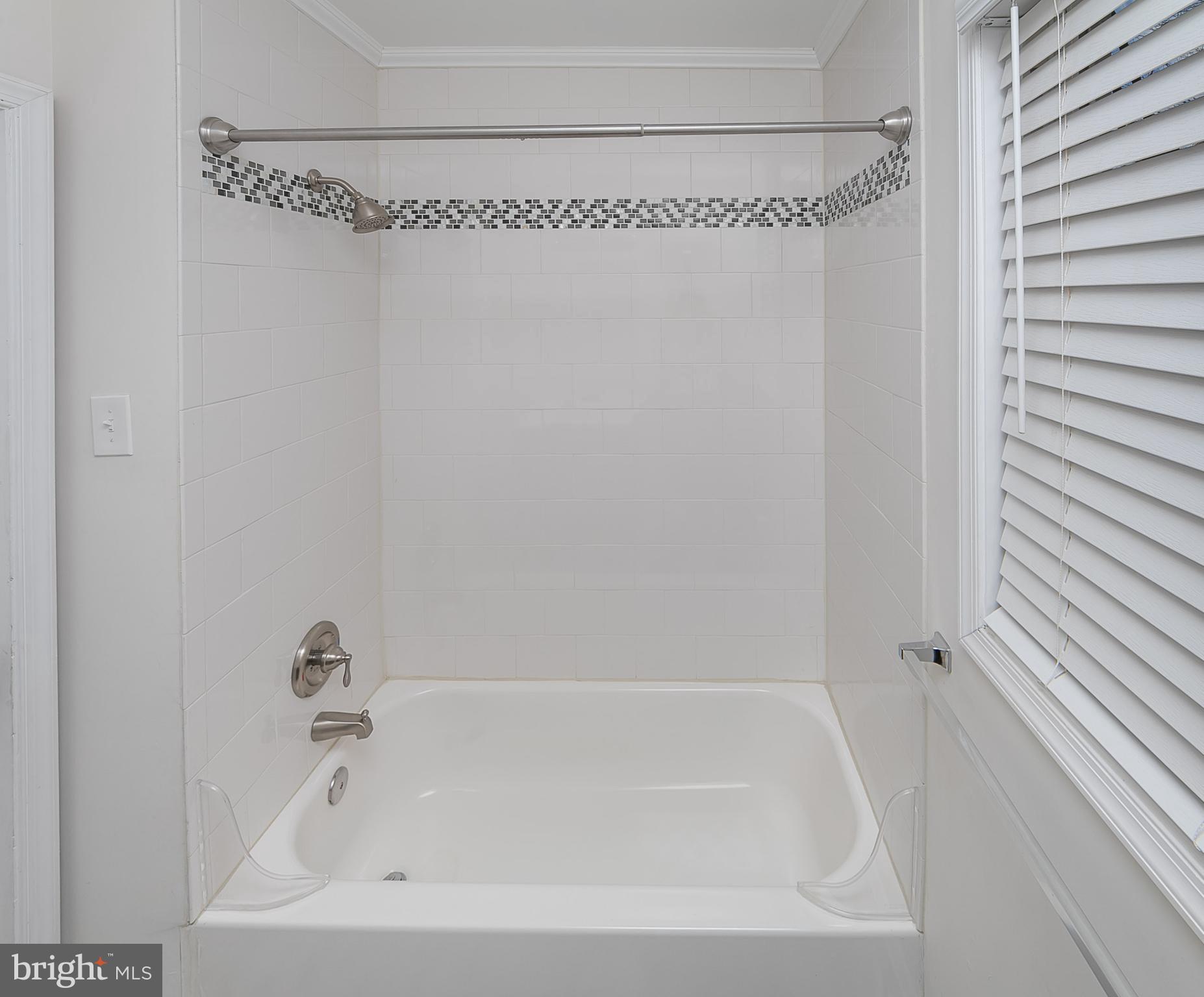 6704 Canongate Road Baltimore, MD 21239 - Photo 23 of 36