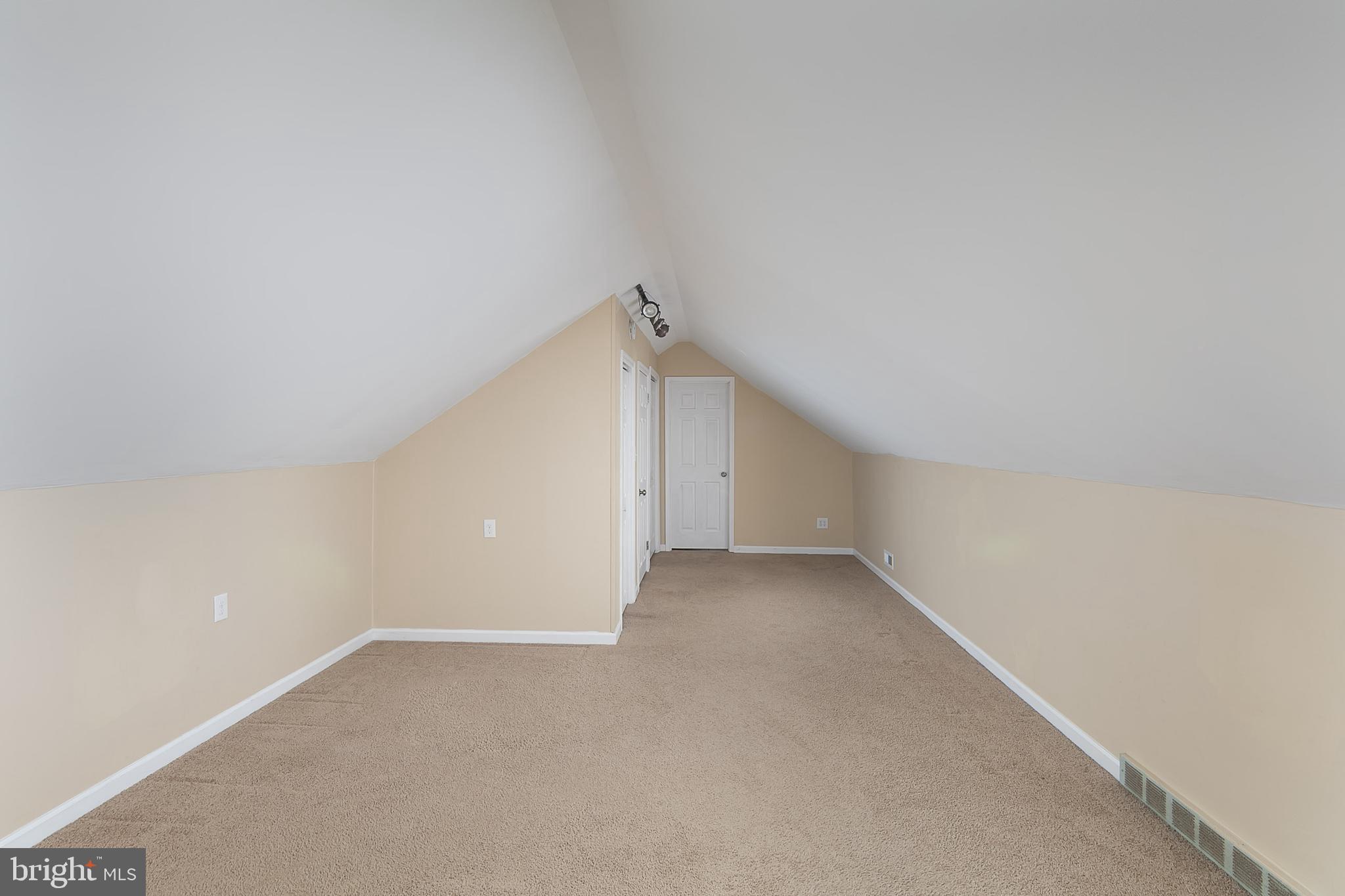 6704 Canongate Road Baltimore, MD 21239 - Photo 26 of 36