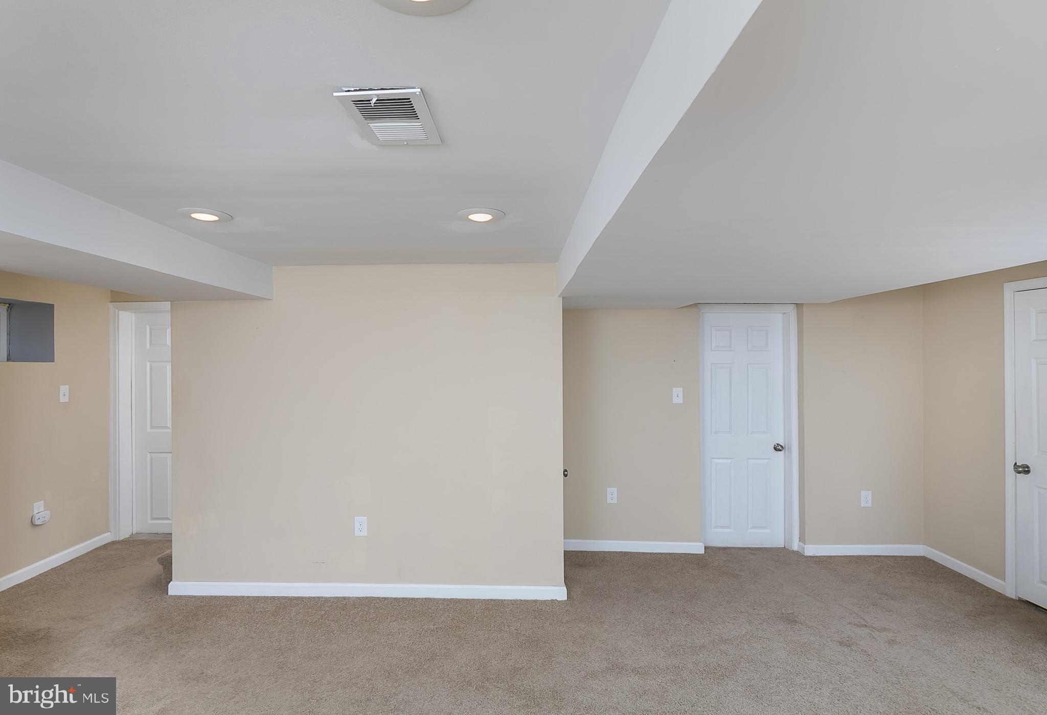6704 Canongate Road Baltimore, MD 21239 - Photo 31 of 36