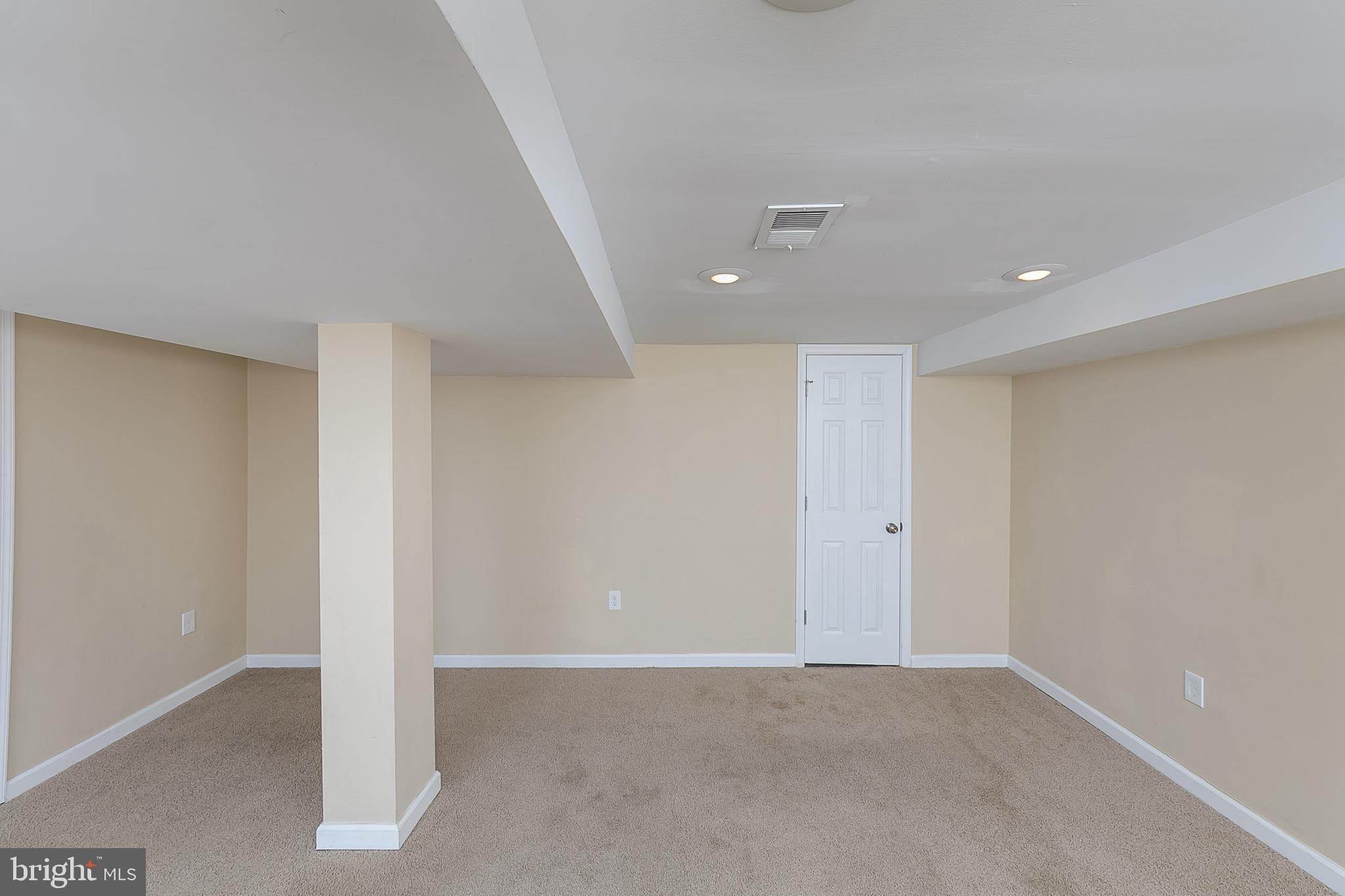 6704 Canongate Road Baltimore, MD 21239 - Photo 32 of 36