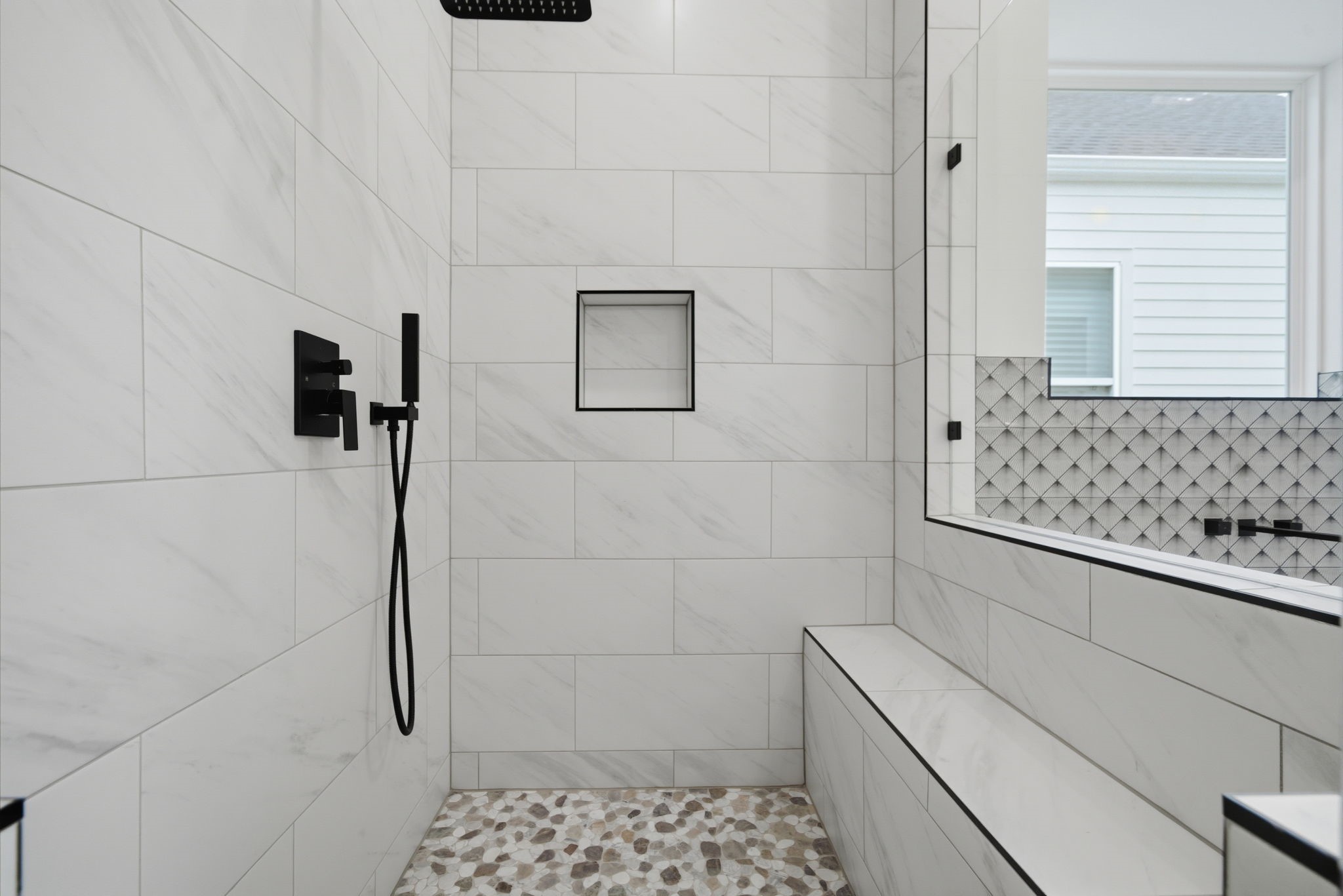 1227 Prince Street Houston, TX 77008 - Photo 29 of 35 a bathroom with a shower