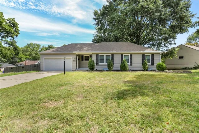$299,900 | 9503 Grandview Drive, Overland Park, KS 66212