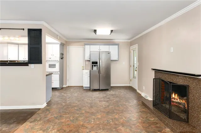 $299,900 | 9503 Grandview Drive, Overland Park, KS 66212