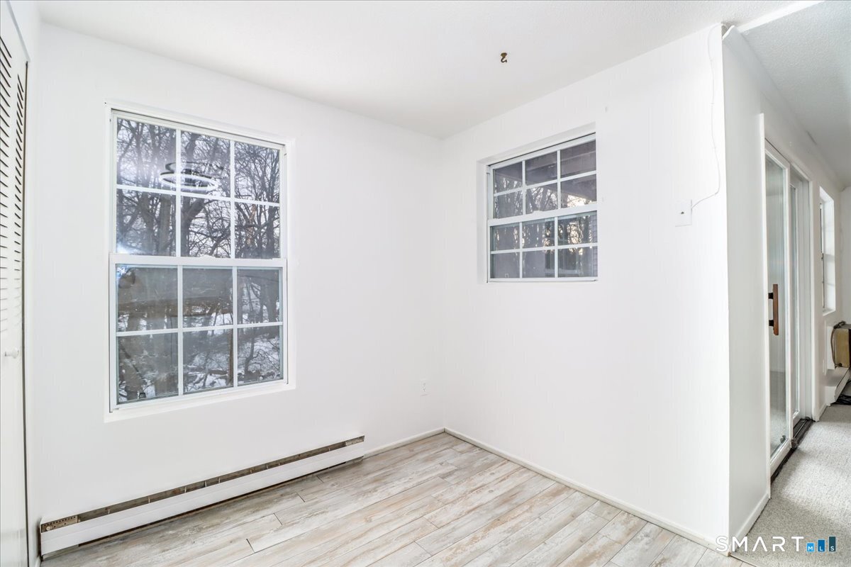 40 Heather Ridge Shelton, CT 06484 - Photo 13 of 28 Eat in Kitchen