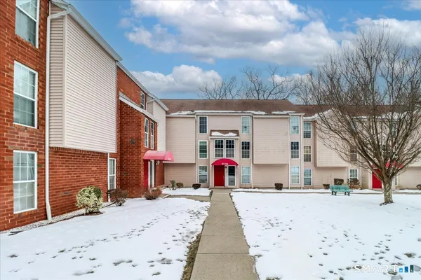 $265,000 | 40 Heather Ridge, Shelton, CT 06484