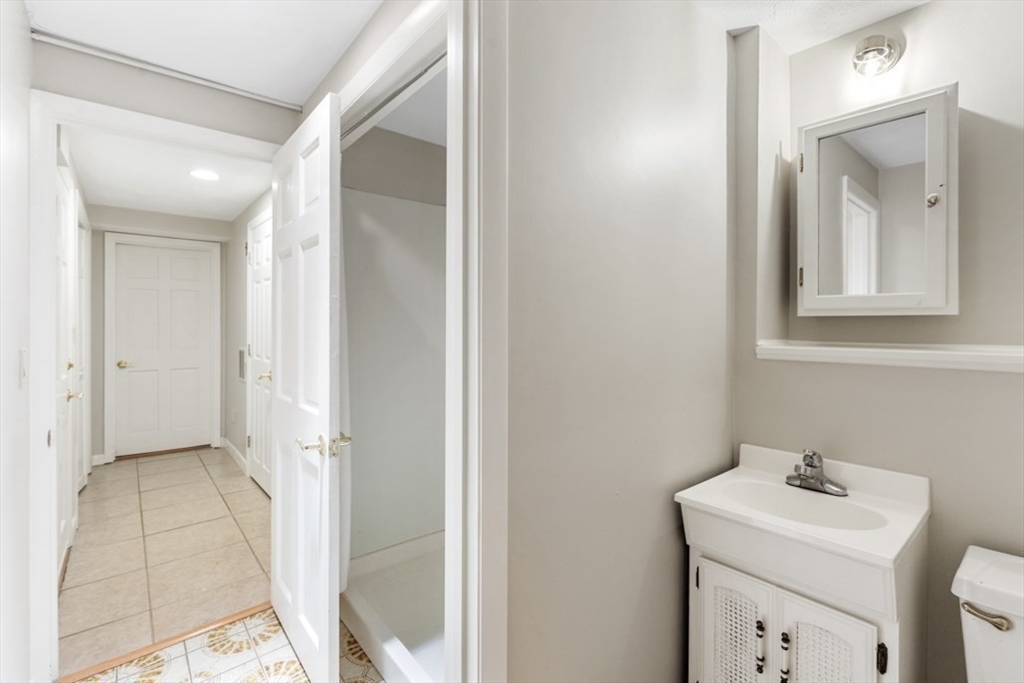 16 Bluejay Road Lynnfield, MA 01940 - Photo 33 of 41 Gallery Image 33