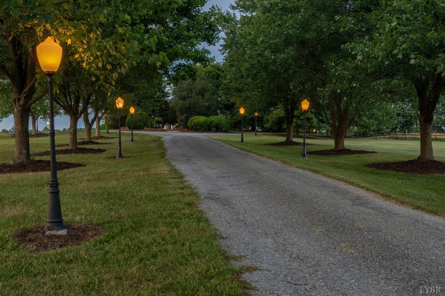 3375 Bellevue Road Forest, VA 24551 - Photo 4 of 52 Gallery Image 4