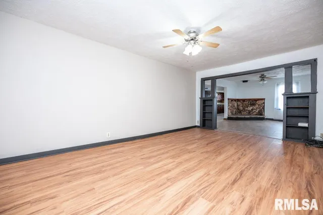 $79,900 | 307 5th Street, South Pekin, IL 61564