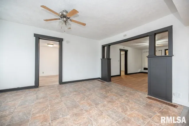 $79,900 | 307 5th Street, South Pekin, IL 61564