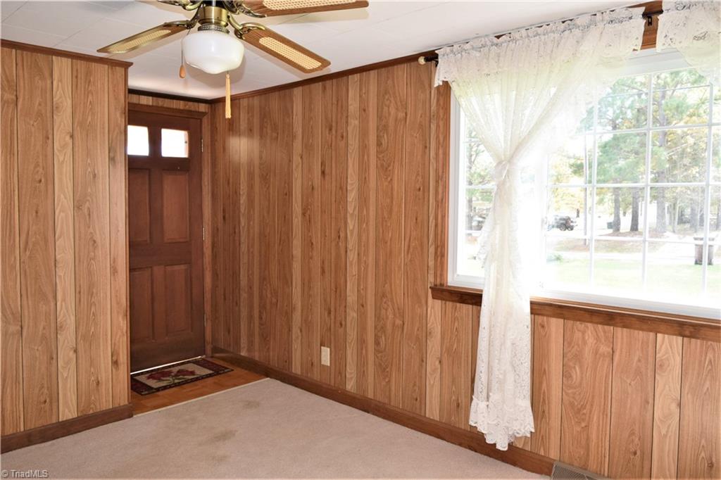 7936 Lester Road Stokesdale, NC 27357 - Photo 3 of 30 Living room