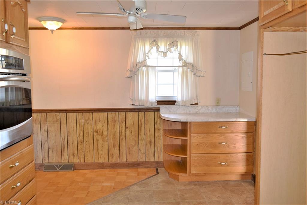 7936 Lester Road Stokesdale, NC 27357 - Photo 8 of 30 Dining area