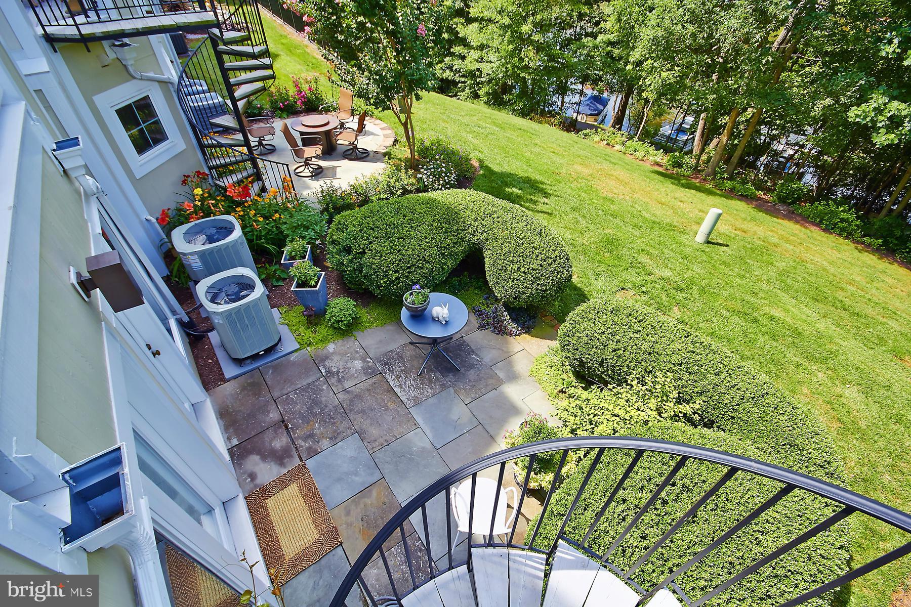 2078 Beacon Heights Drive Reston, VA 20191 - Photo 16 of 30 Exterior (General)