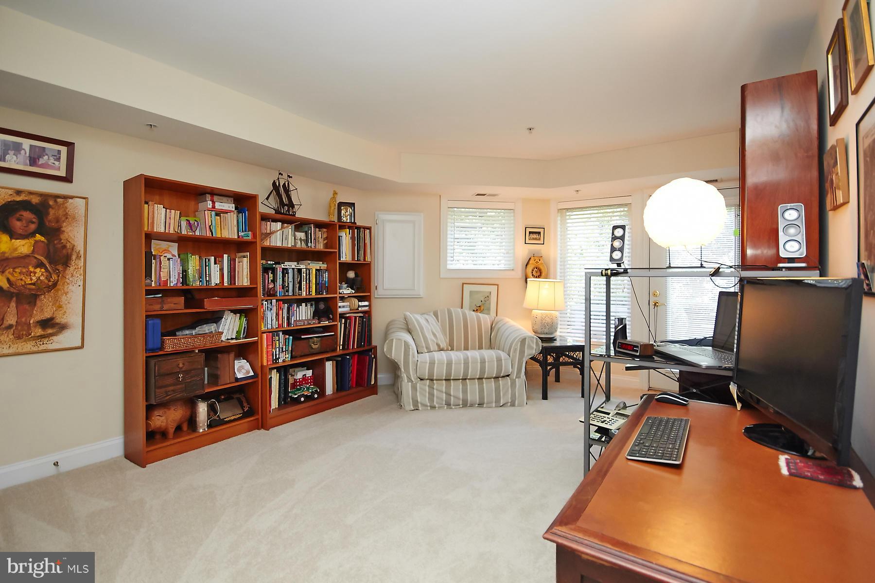 2078 Beacon Heights Drive Reston, VA 20191 - Photo 21 of 30 Bedroom