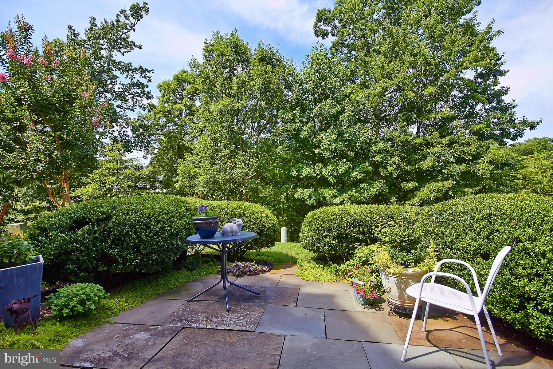 2078 Beacon Heights Drive Reston, VA 20191 - Photo 24 of 30 Exterior (General)