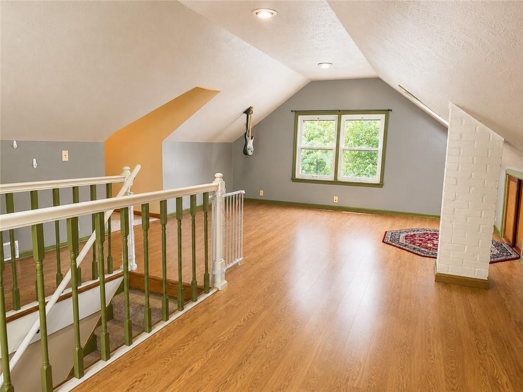 983 Cleland Mill Road New Castle, PA 16102 - Photo 9 of 16
