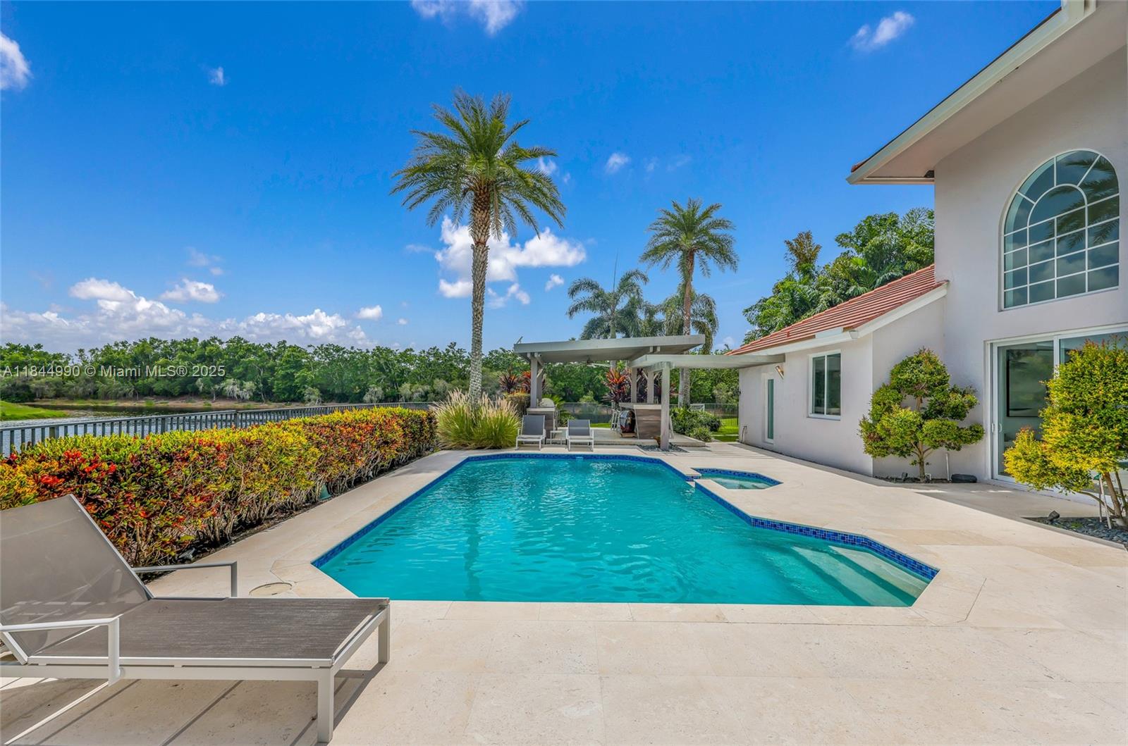 3272 Muirfield Weston, FL 33332 - Photo 11 of 90