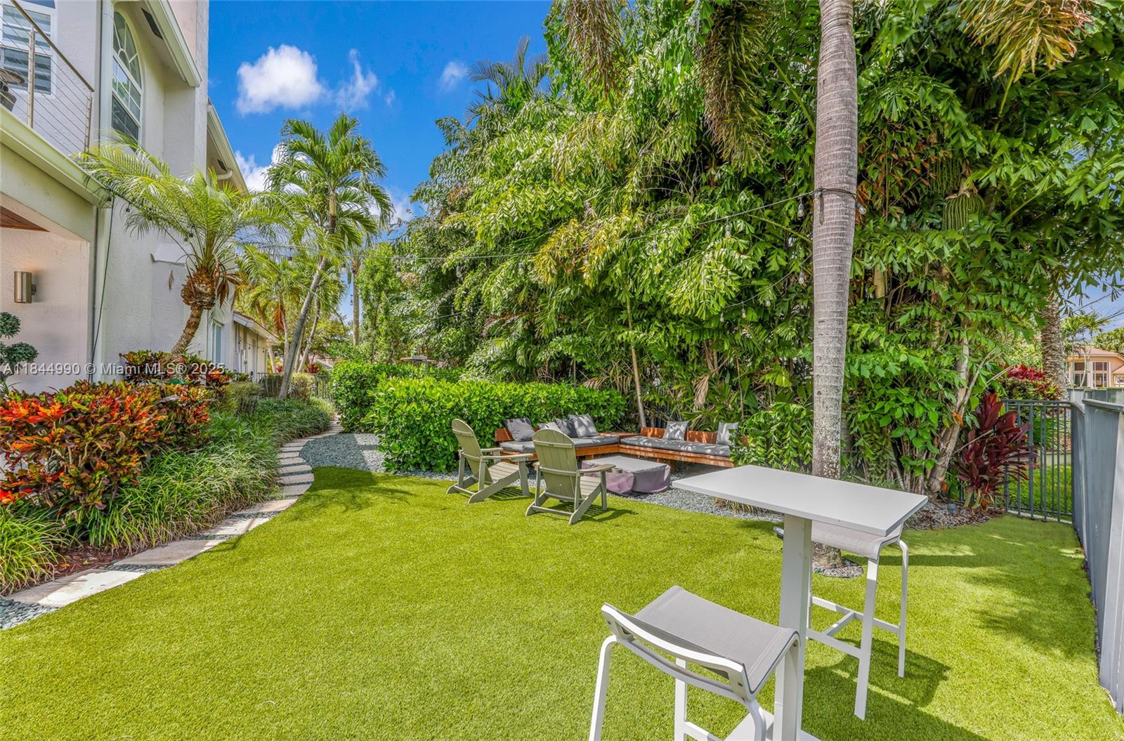 3272 Muirfield Weston, FL 33332 - Photo 12 of 90