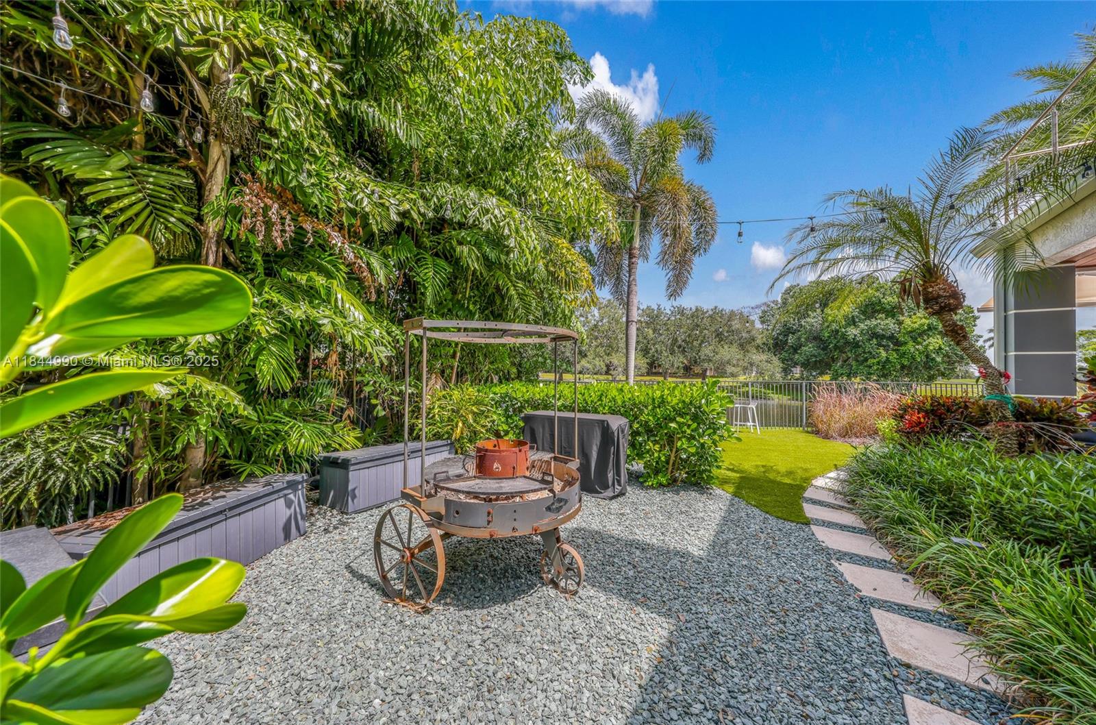 3272 Muirfield Weston, FL 33332 - Photo 15 of 90