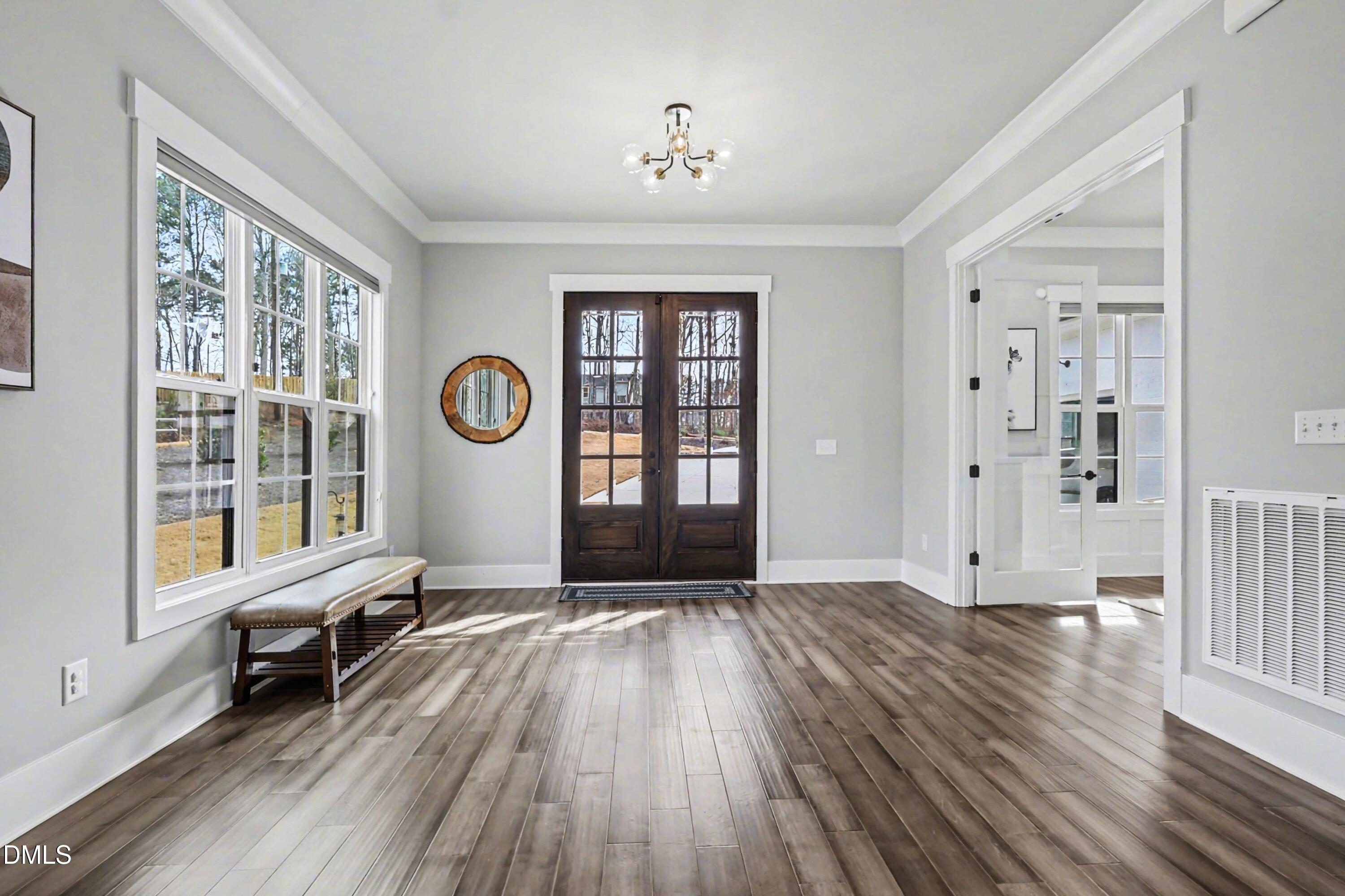 5200 Milner Drive Raleigh, NC 27606 - Photo 7 of 89 007_file_5352