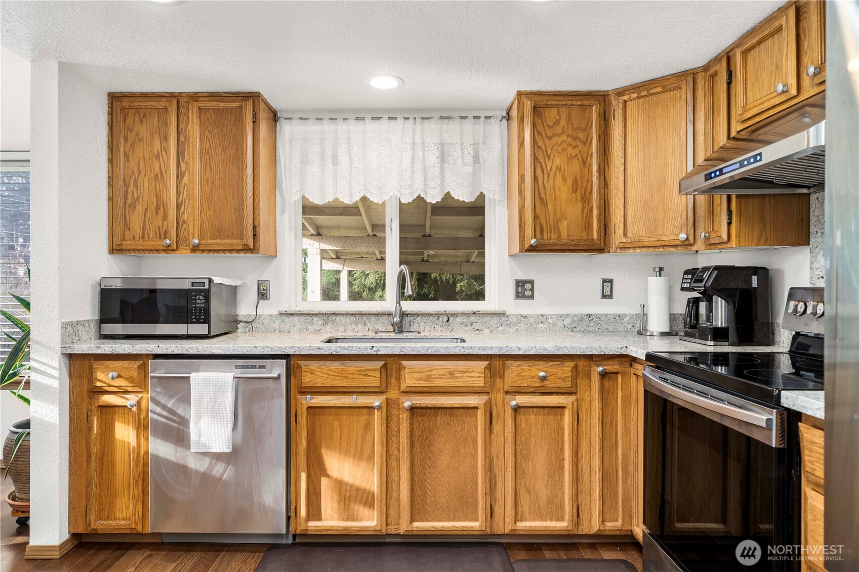 9431 Summerfield Loop Southeast Olympia, WA 98513 - Photo 6 of 40