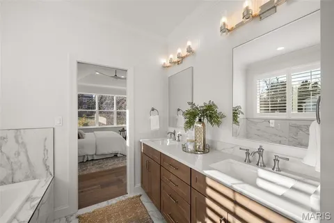 $1,499,000 | 529 Long Acres Lane, St. Louis, MO 63132