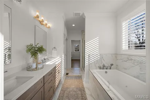 $1,499,000 | 529 Long Acres Lane, St. Louis, MO 63132