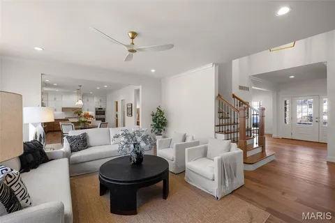 $1,499,000 | 529 Long Acres Lane, St. Louis, MO 63132