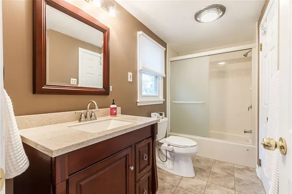 $499,900 | 30 Nettlecreek Road, Perinton, NY 14450