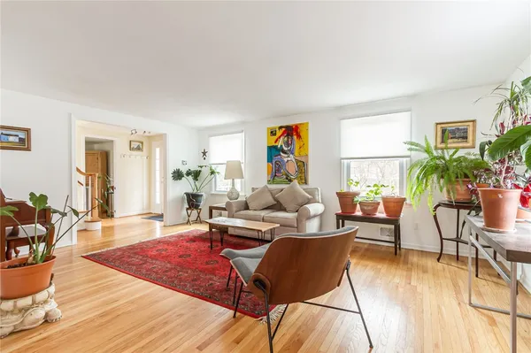 $499,900 | 30 Nettlecreek Road, Perinton, NY 14450