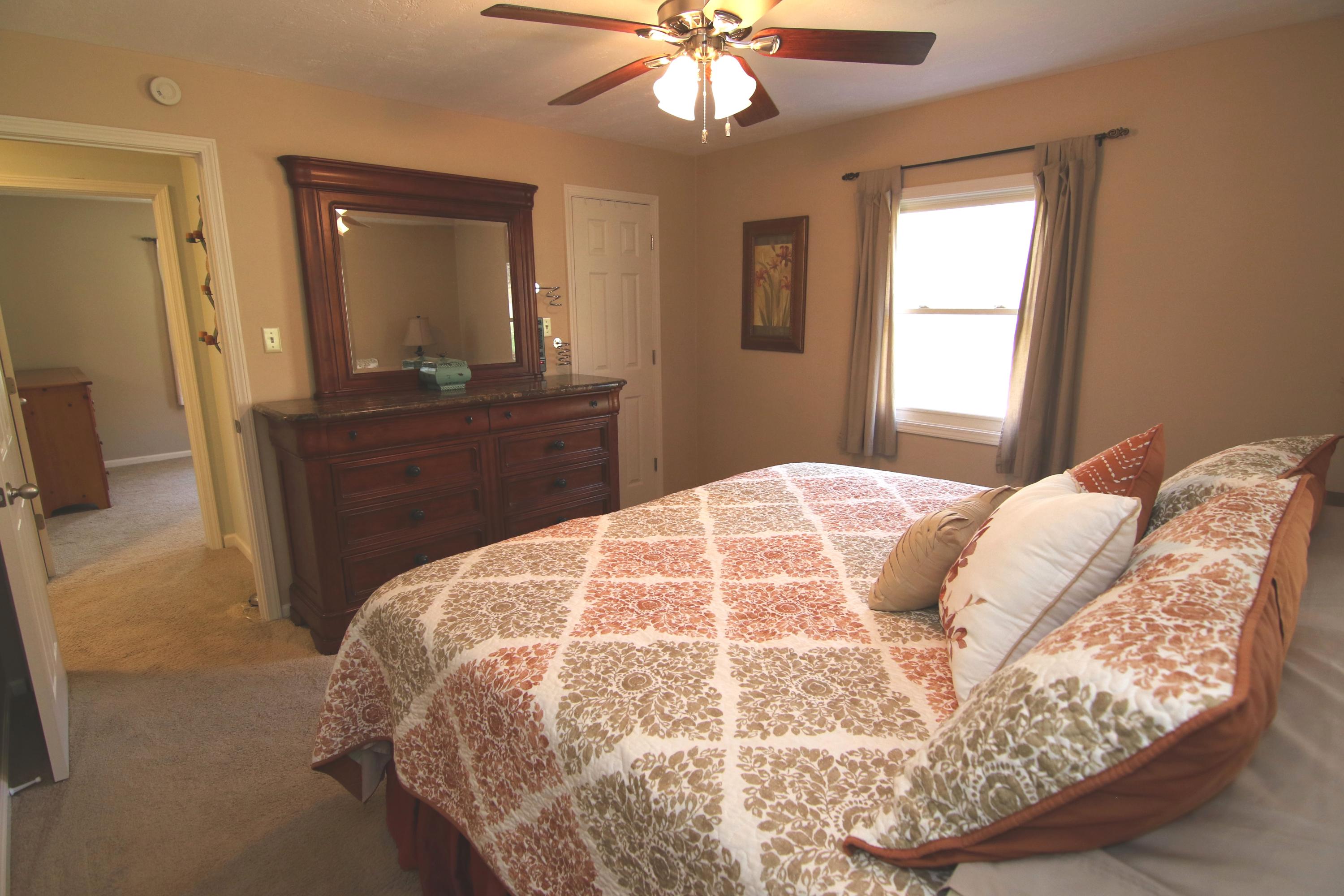 213 Green Road Knoxville, TN 37920 - Photo 17 of 33 Bed B