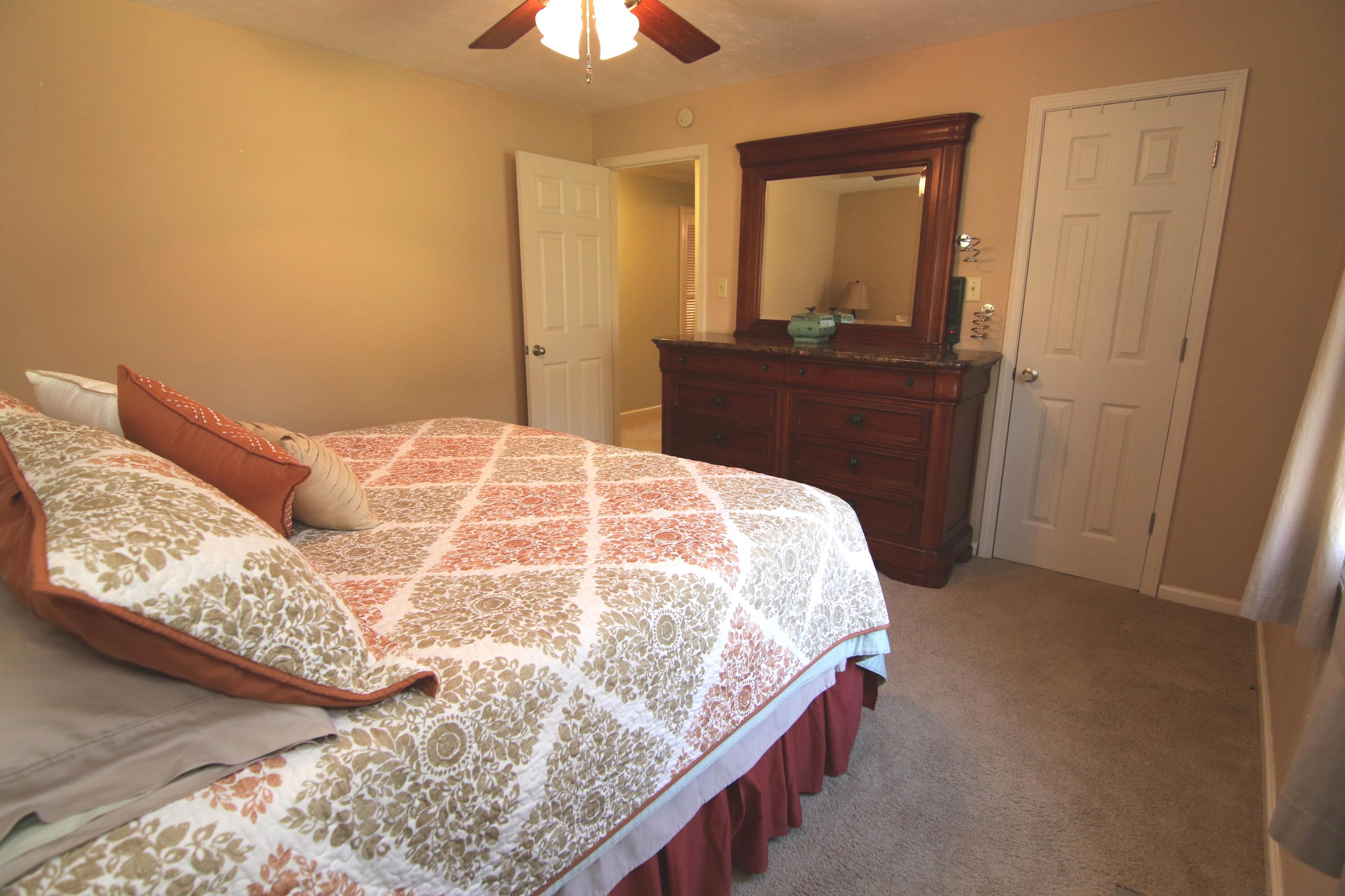 213 Green Road Knoxville, TN 37920 - Photo 18 of 33 Bed C