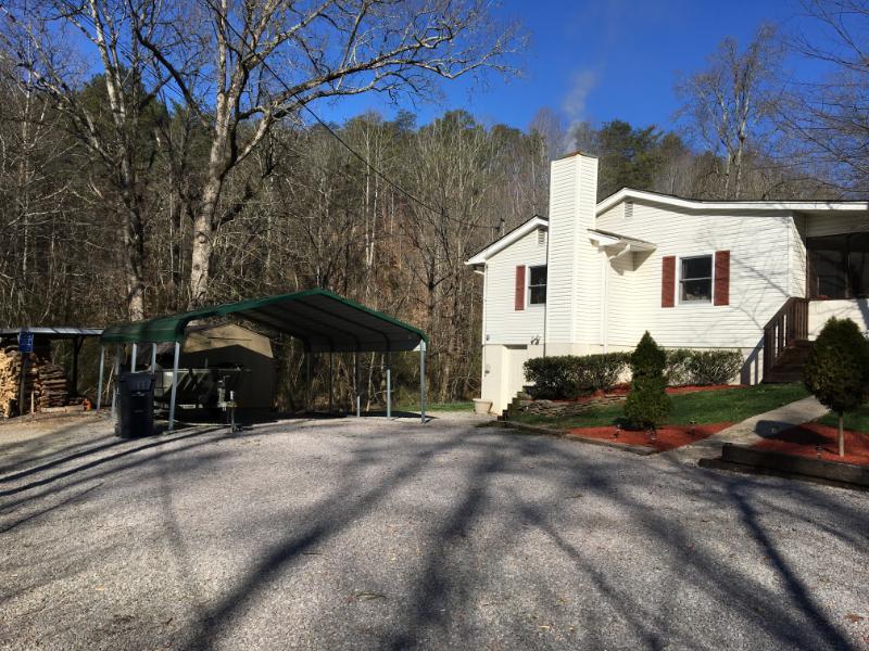 213 Green Road Knoxville, TN 37920 - Photo 3 of 33 IMG_1059
