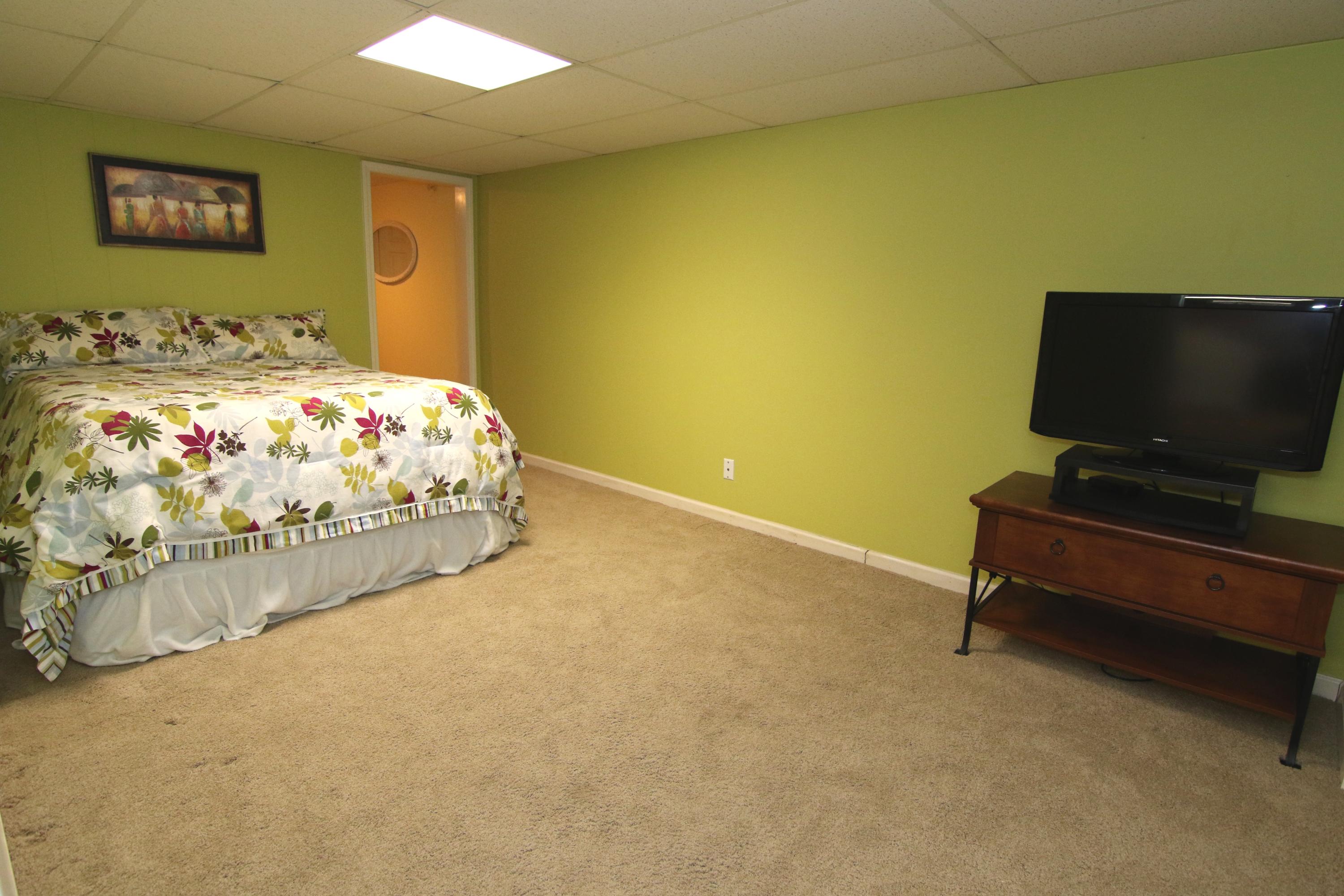 213 Green Road Knoxville, TN 37920 - Photo 21 of 33 Down Bed A
