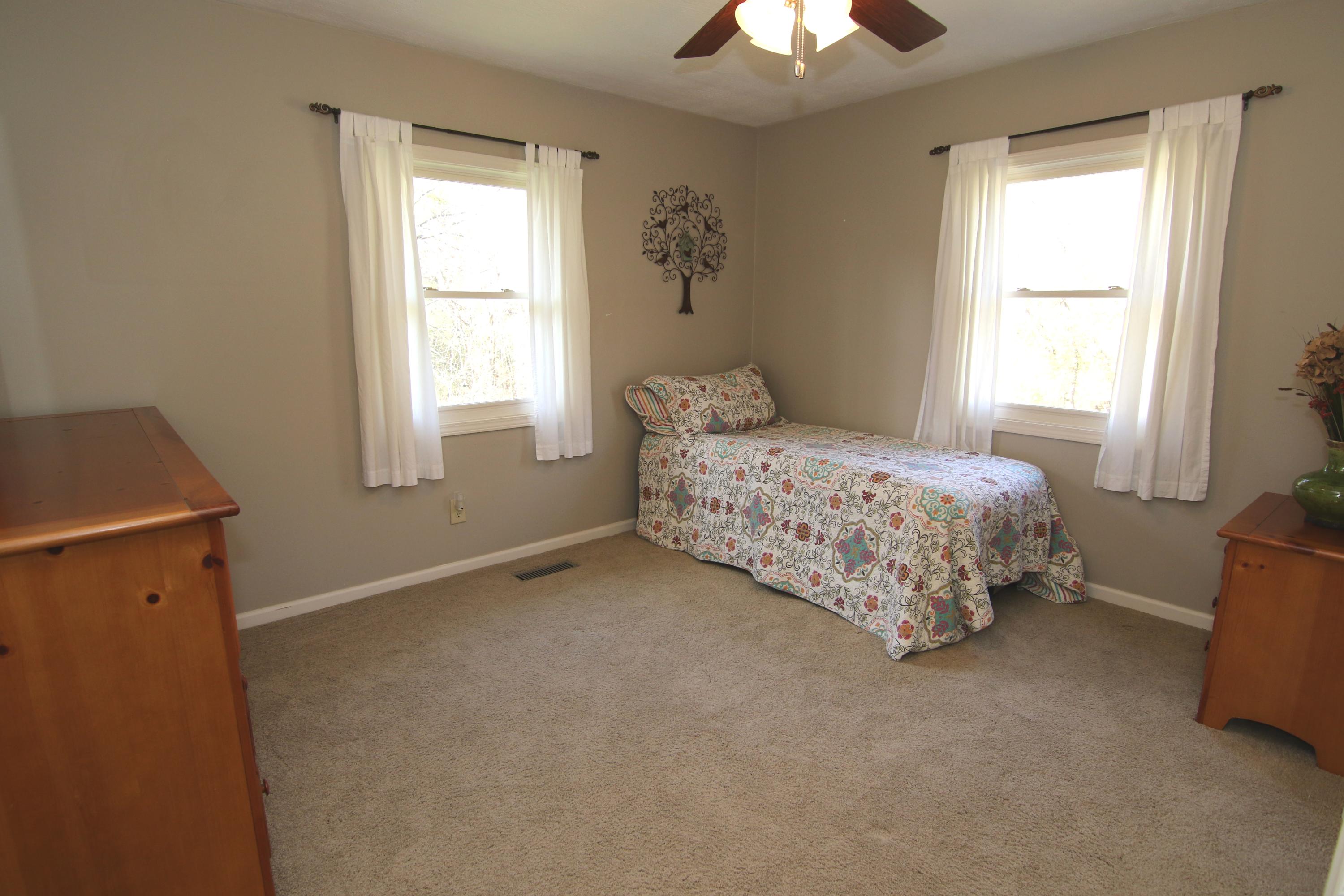 213 Green Road Knoxville, TN 37920 - Photo 24 of 33 Guest A