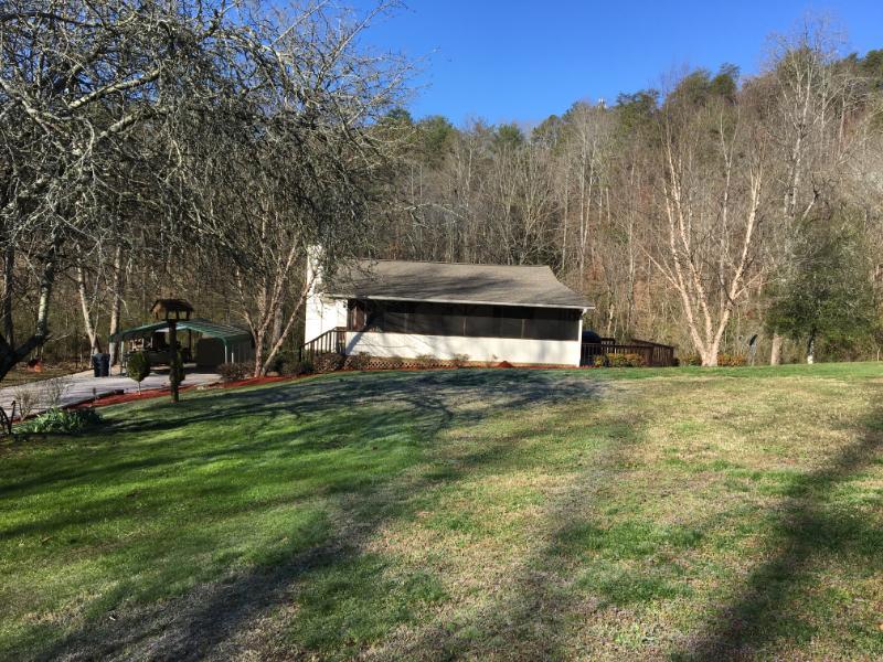 213 Green Road Knoxville, TN 37920 - Photo 8 of 33 IMG_1047
