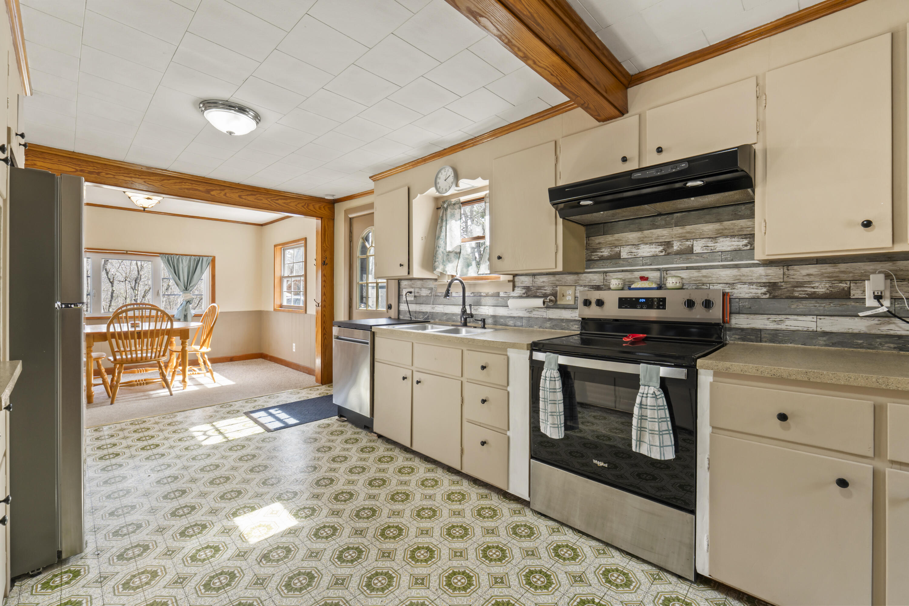 341 East Road Wales, ME 04280 - Photo 9 of 49 341 East Rd_118