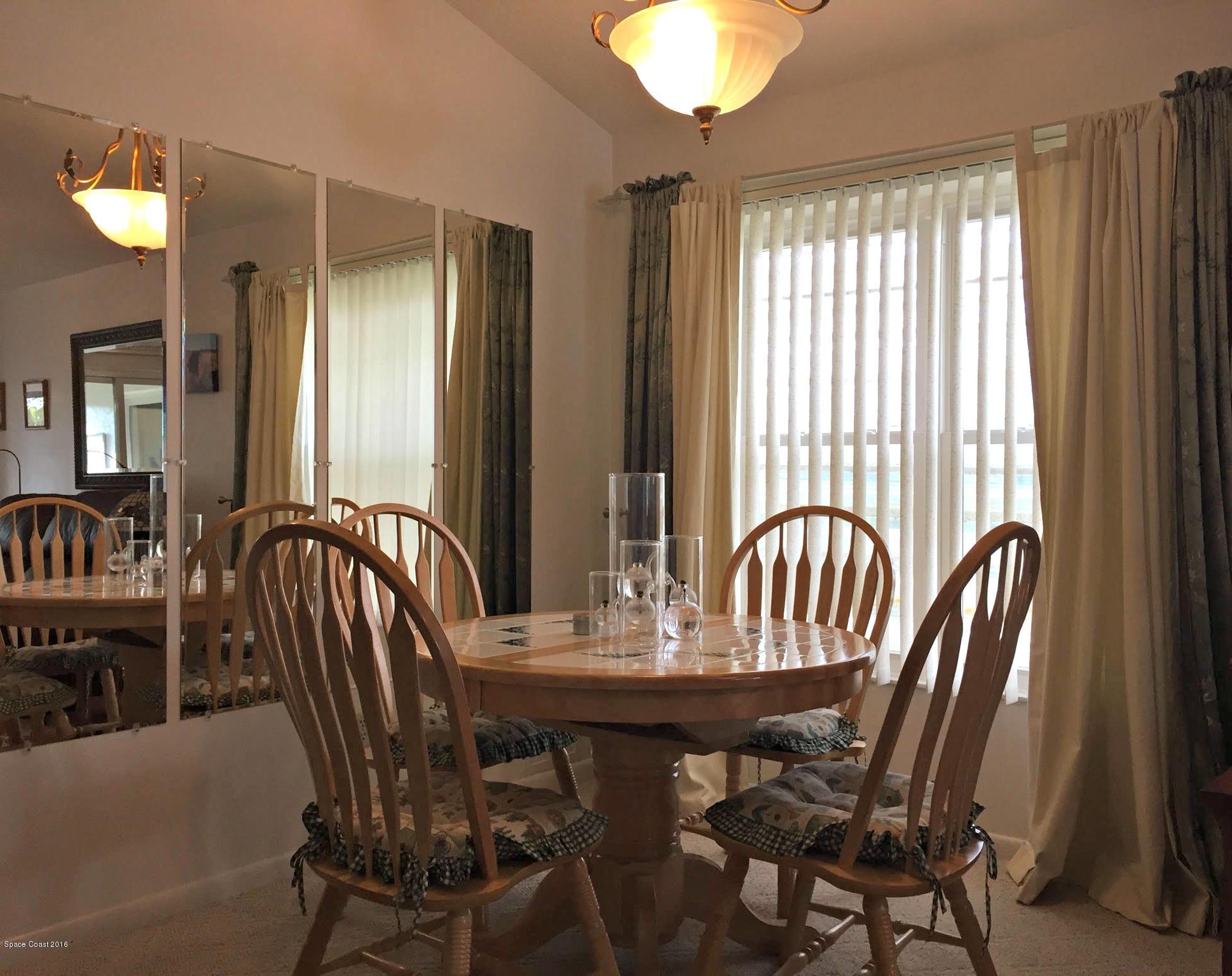357 Myrtlewood Road Melbourne, FL 32940 - Photo 3 of 17 Epler Dining