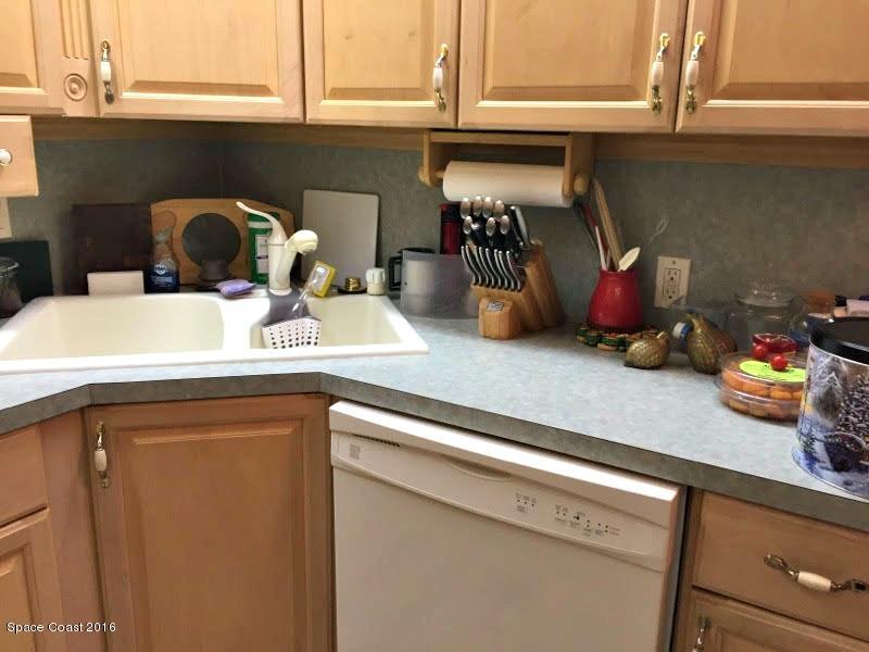 357 Myrtlewood Road Melbourne, FL 32940 - Photo 5 of 17 Epler kitchen 2