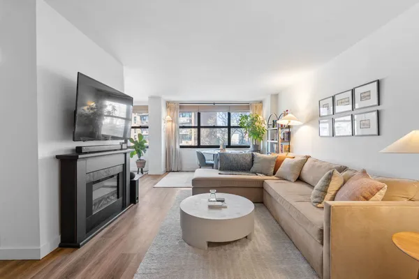 $318,000 | 7000 Boulevard East, Unit 21H, Guttenberg, NJ 07093