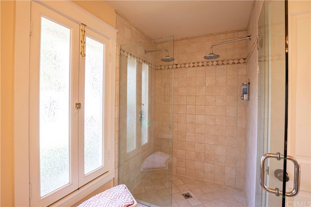 2915 Lakemont Drive Fallbrook, CA 92028 - Photo 15 of 56 a bathroom with a shower