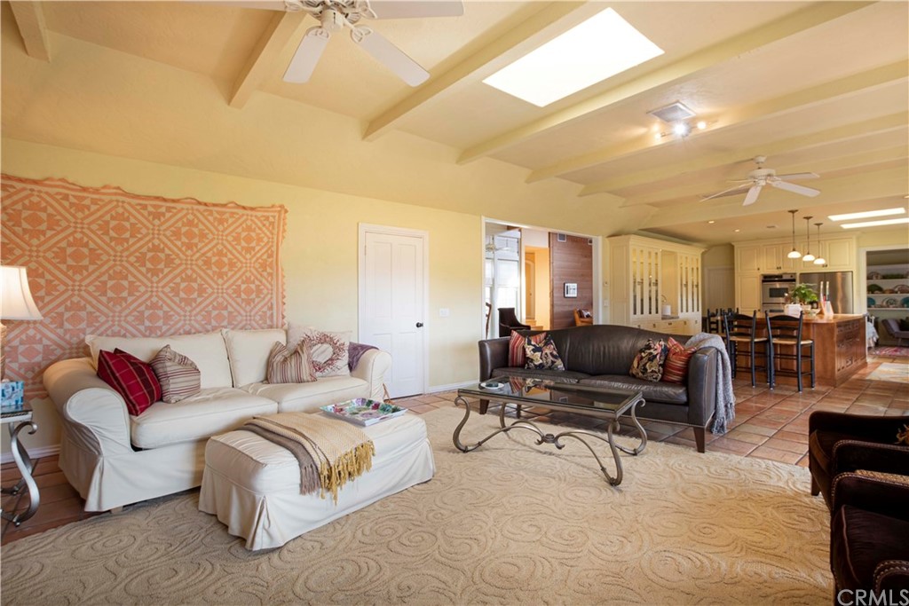 2915 Lakemont Drive Fallbrook, CA 92028 - Photo 26 of 56 a living room with furniture and a couch