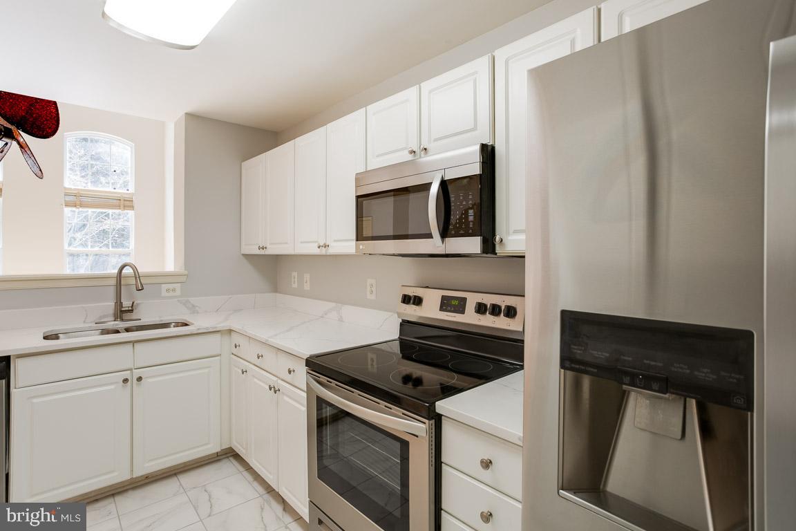 12093 Trumbull Way, Unit 20931 Reston, VA 20190 - Photo 15 of 32 Gallery Image 15