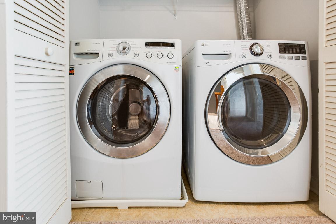 12093 Trumbull Way, Unit 20931 Reston, VA 20190 - Photo 19 of 32 Bedroom Level Laundry