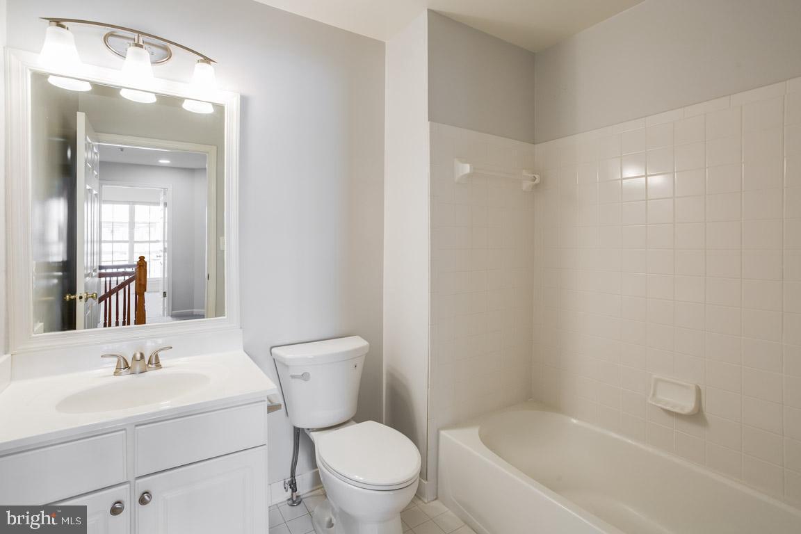 12093 Trumbull Way, Unit 20931 Reston, VA 20190 - Photo 29 of 32 Gallery Image 29