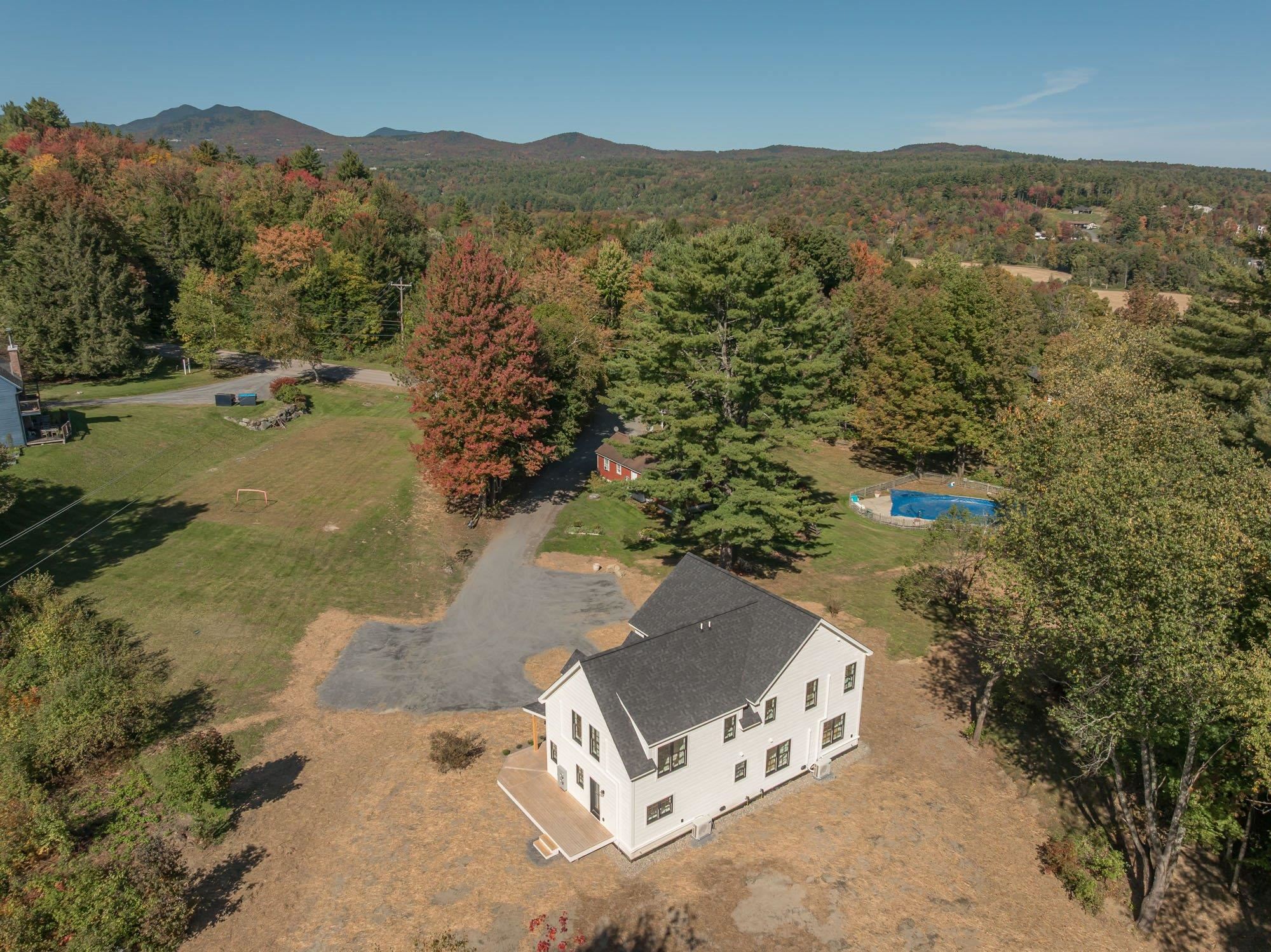 656 Luce Hill Road, Unit A Stowe, VT 05672 - Photo 15 of 49 Gallery Image 15