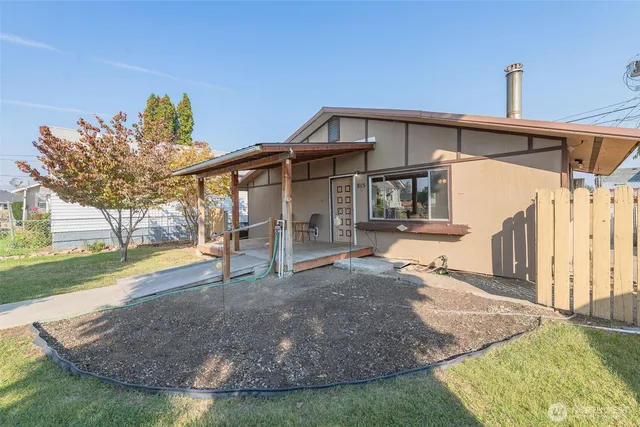 $280,000 | 815 Kittitas Street, Wenatchee, WA 98801