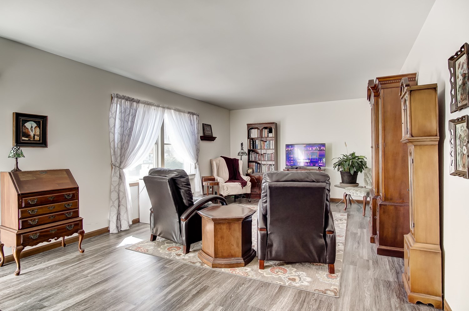 410 4th Street Howe, IN 46746 - Photo 8 of 26 Gallery Image 8