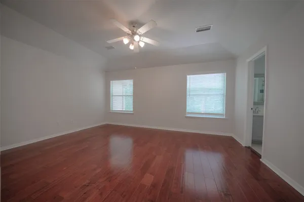 $2,400 | 23 Endor Forest Place, The Woodlands, TX 77382